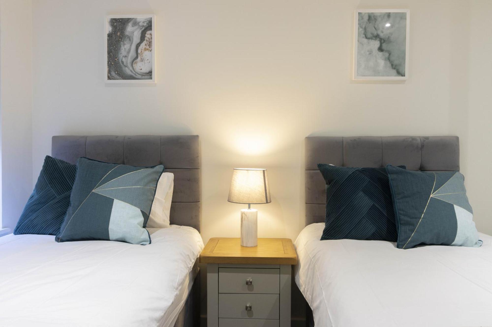 埃克塞特Linacre 1&2 - One And Two Bed Flat Behind The Cathedral With Free Parking And Fast Wifi公寓 客房 照片